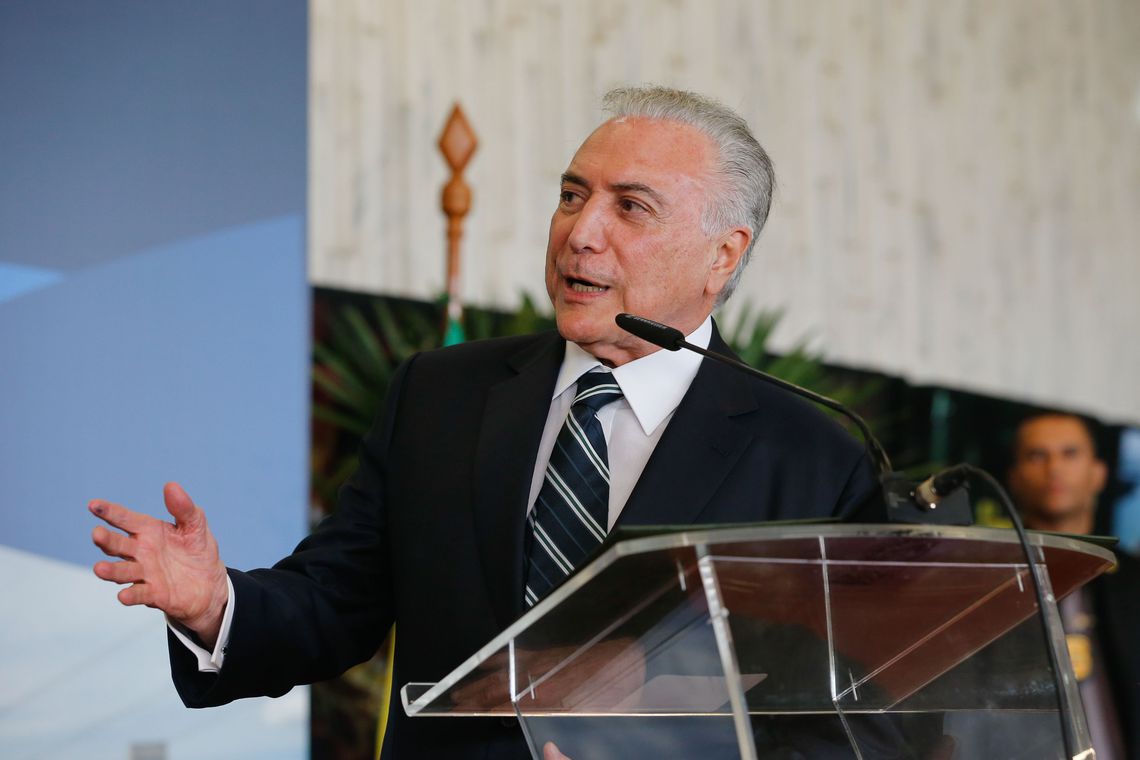 Temer diz que examina pré-candidatura à presidência se povo pedir