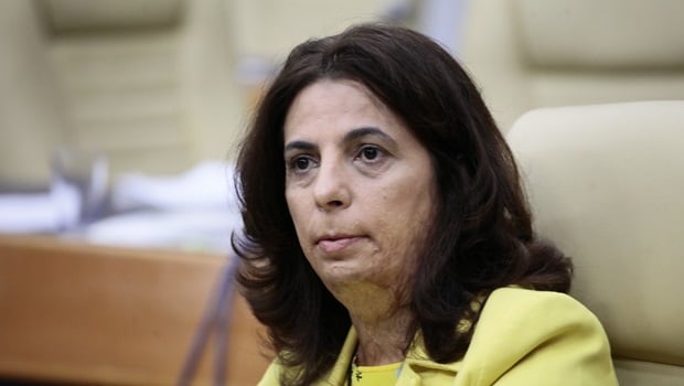 Pelo menos três partidos já convidaram Cristina Lopes