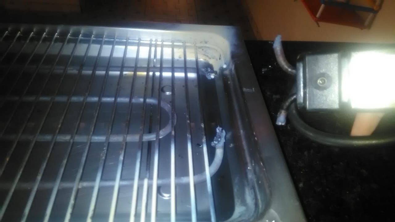 Churrasqueira elétrica explode e assusta família em Goiânia