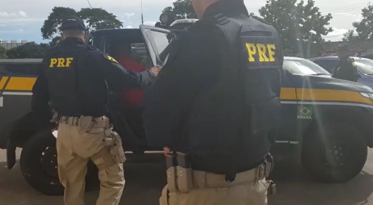 Ex-presidente do extinto banco BEG é preso na BR-060