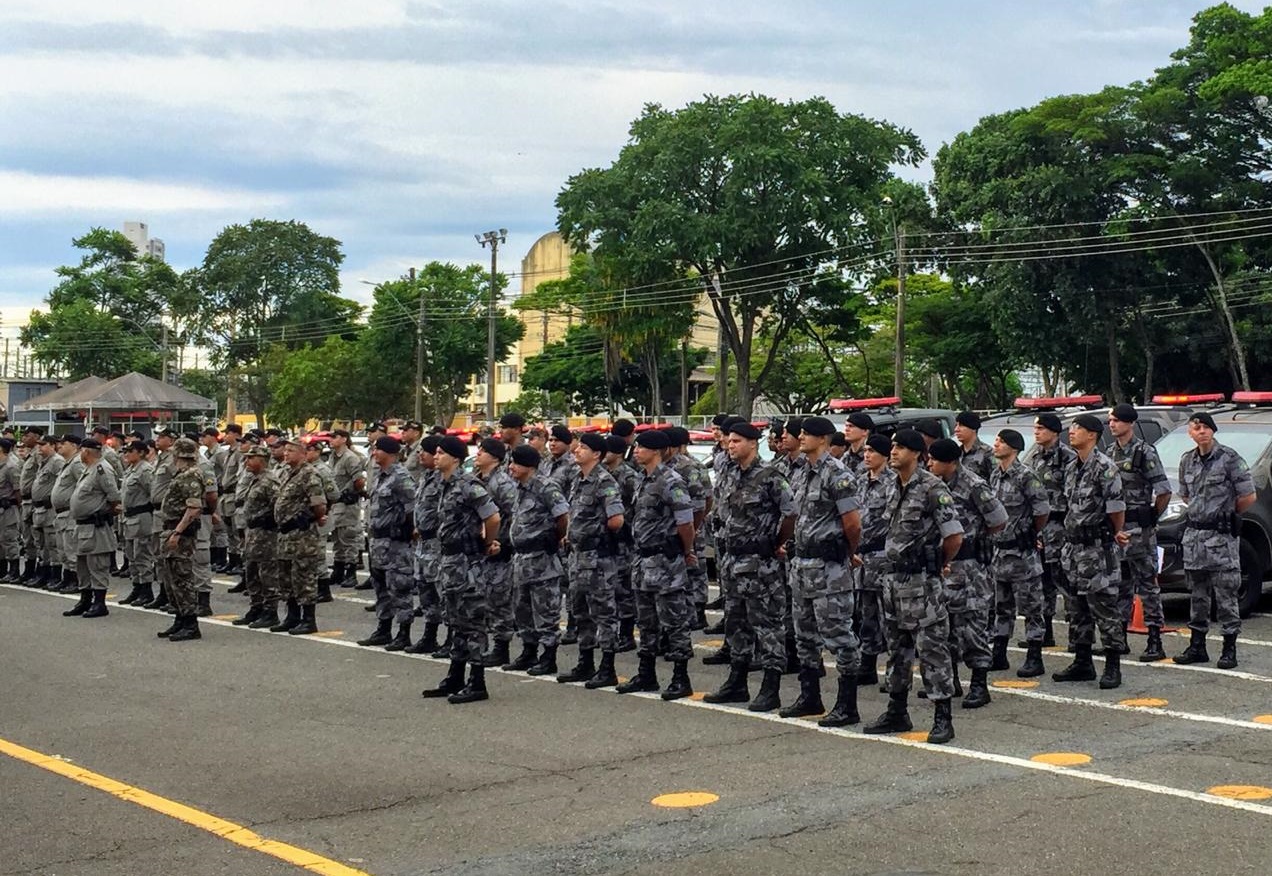 Justiça nega novo pedido do MP-GO para vacinar apenas policiais e bombeiros que vão às ruas