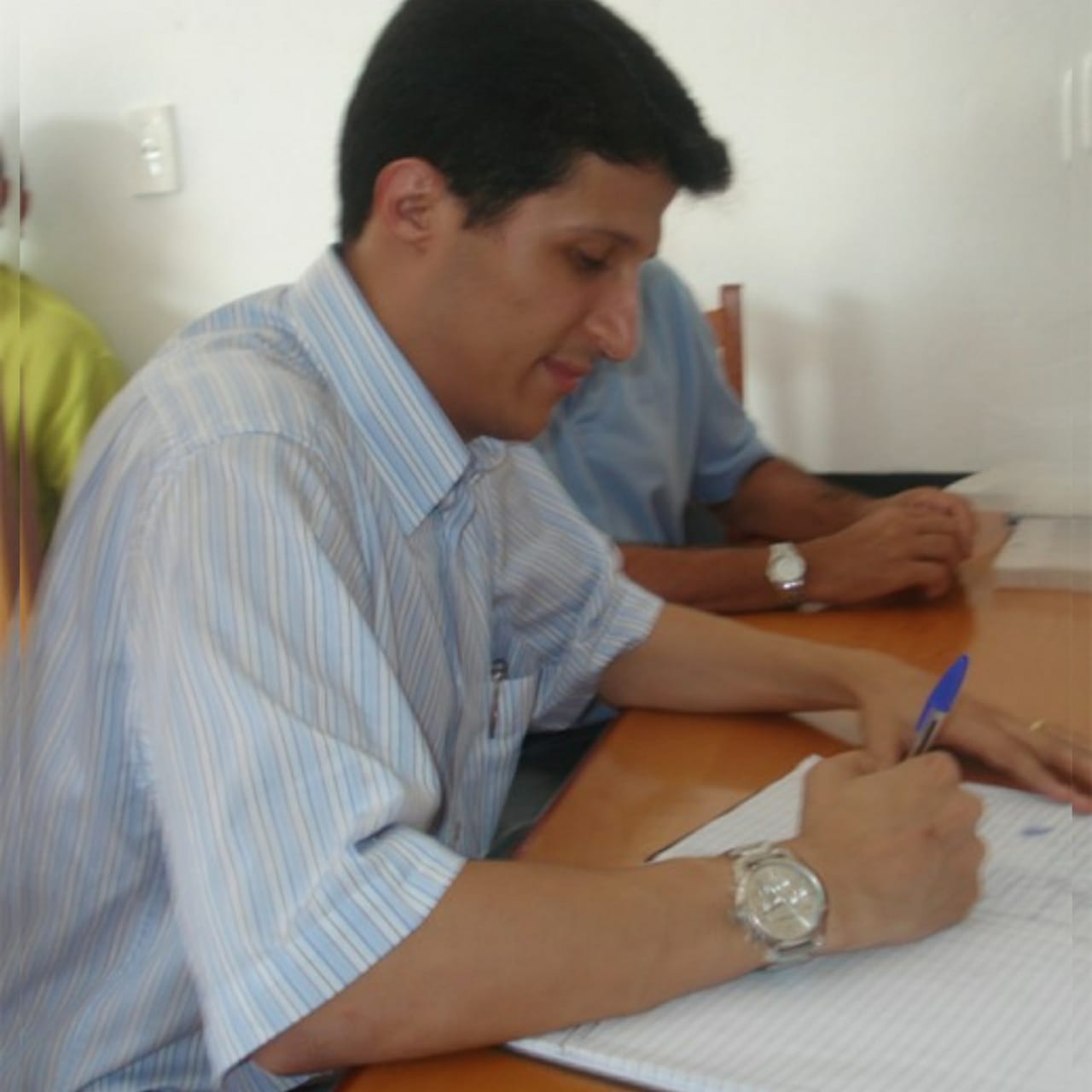 A Justiça condenou o ex-prefeito de Israelândia, Thelsandro de Almeida, pela contratação irregular de servidores temporários em 2011. (Foto: Reprodução)