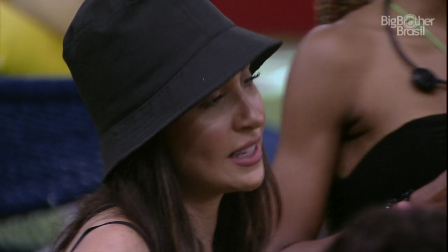 BBB 20: liberada pelo namorado, Boca Rosa revela que beijaria Rafa Kalimann