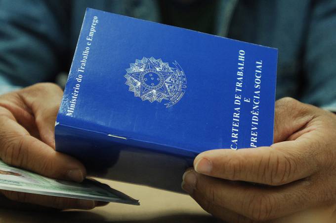 Sine Municipal abre mais de 800 vagas de emprego em Goiânia