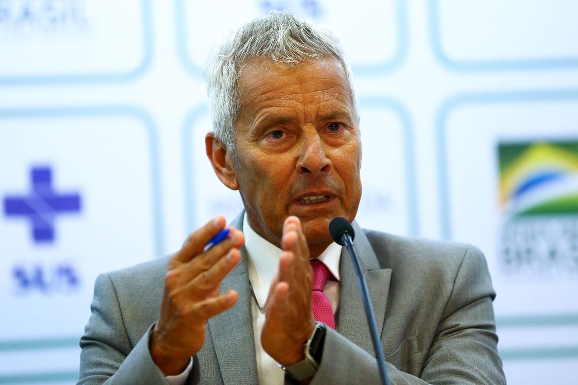 Saúde: Não haverá bloqueio de pessoas que vêm da China