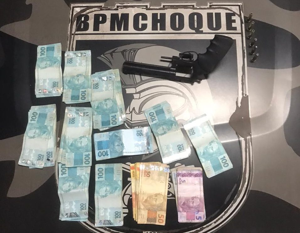 Mulher oferece propina de R$ 10 mil para não ser presa, no Jardim Novo Mundo na posse de arma de fogo