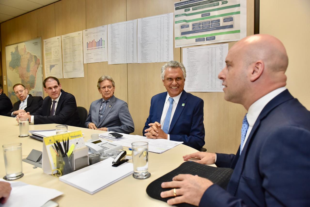 Estado busca atender últimos critérios para entrada ao RRF