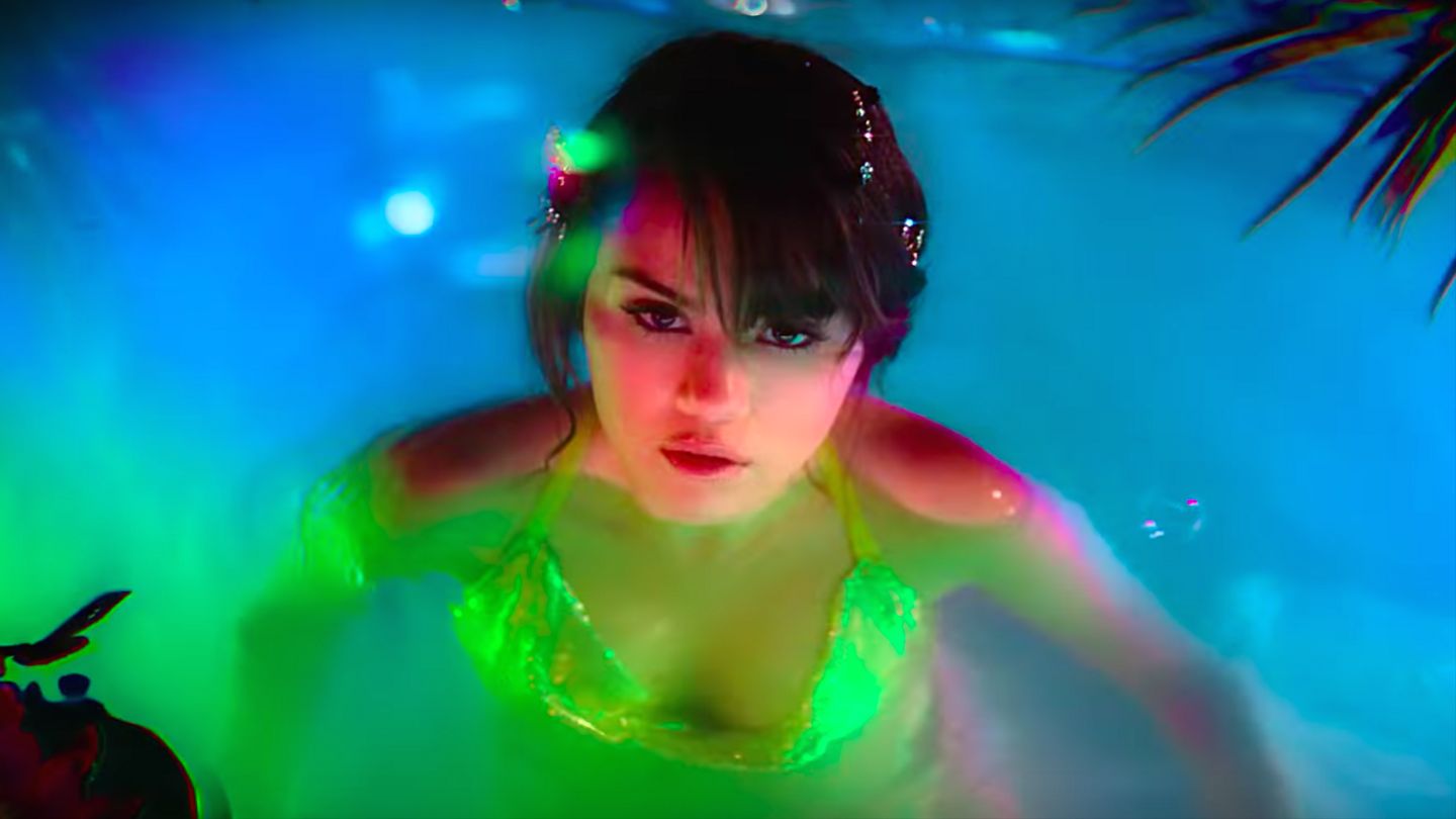 Selena Gomez lança clipe para a faixa Rare