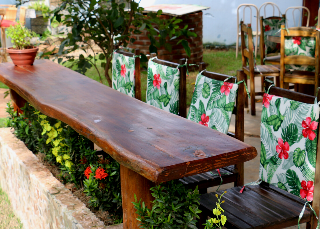 Happy Hour no Arboredo Café terá música ao vivo nesta sexta-feira, em Trindade