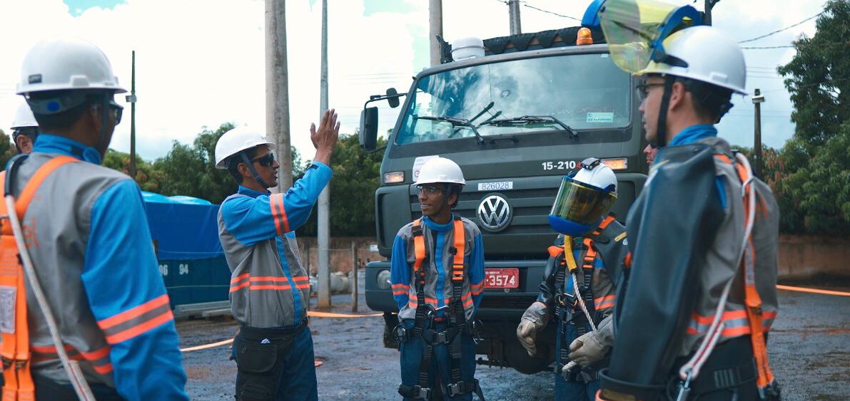 Feirão de empregos Enel e parceiras oferece vagas para eletricistas e cursos gratuitos de qualificação