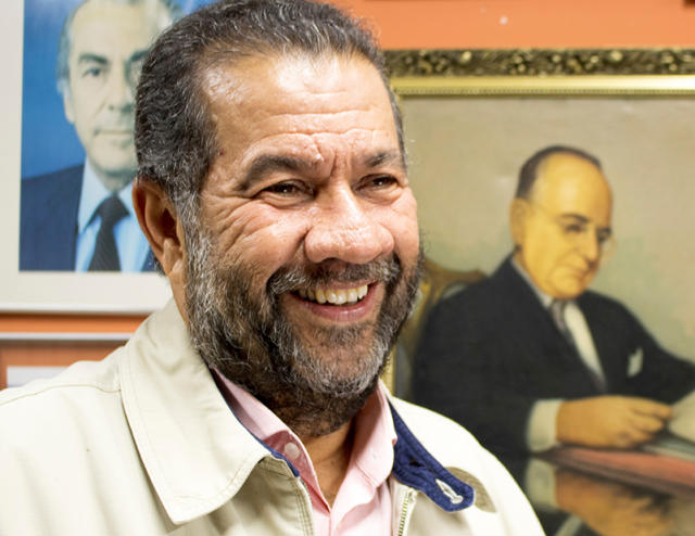 Presidente do PDT nacional se une a Bolsonaro na defesa do voto impresso