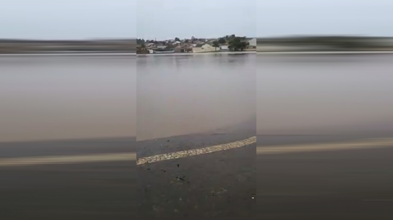 Represa em Catalão tem nova cheia e assusta moradores