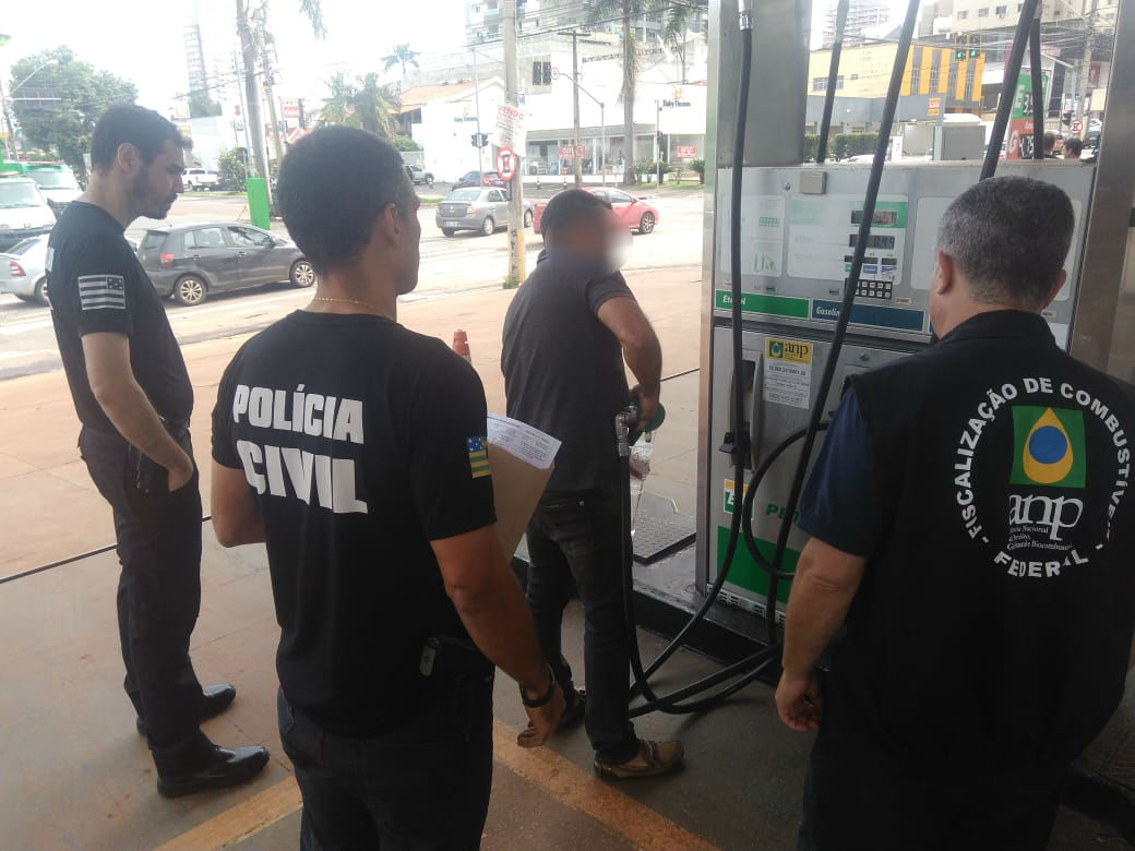 Operação visa combater irregularidades em comércios de gás de cozinha