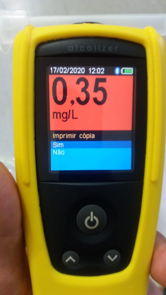 Ainda no hospital, motorista é presa por dirigir embriagada, em Rio Verde