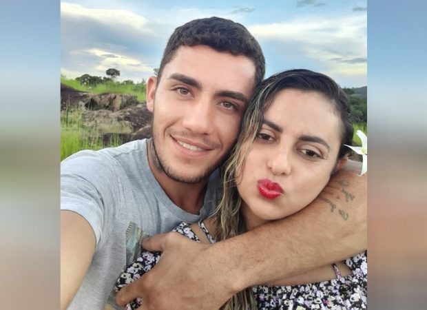 Laudos do caso da gerente de supermercado Fernanda Souza Silva, de 33 anos, apontaram que a mulher foi morta a golpes de madeira antes de ter o corpo carbonizado e enterrado pelo namorado em um matagal em Caldas Novas. (Foto: Reprodução)