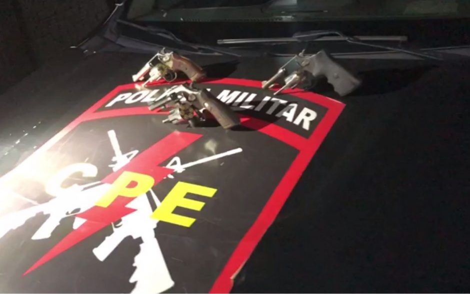 Dois integrantes de facções criminosas morreram em confronto com a PM