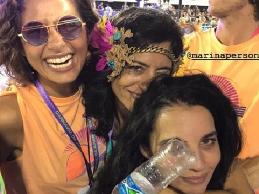 Camila Pitanga ganha declaração da namorada na Sapucaí