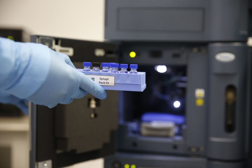 Capes pode cortar bolsa de brasileiros no exterior por causa de coronavírus