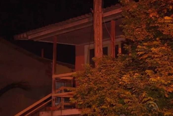 Pai e Filho são encontrados mortos em casa, há suspeitas de que seja um suicídio em Porto Alegre