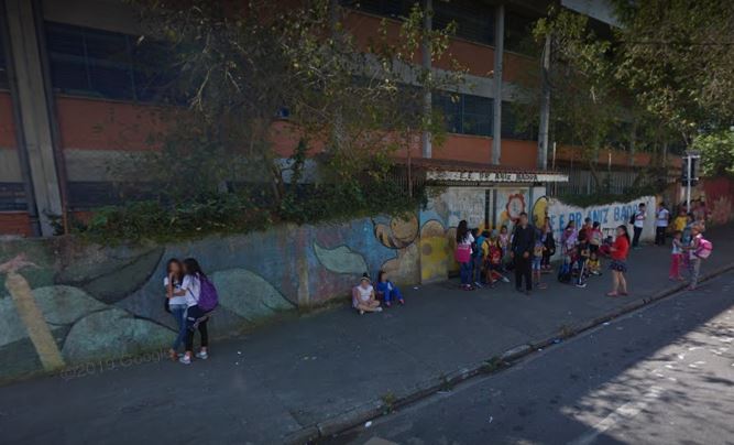 Professora da rede pública é envenenada em sala de aula por alunos do 4º ano