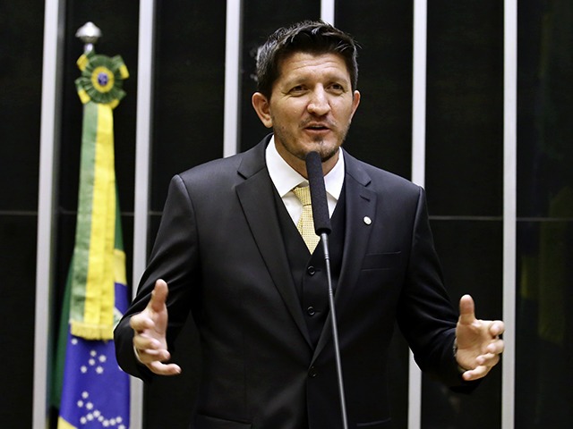 Glaustin deve definir, nesta semana, se disputa ou não prefeitura de Aparecida