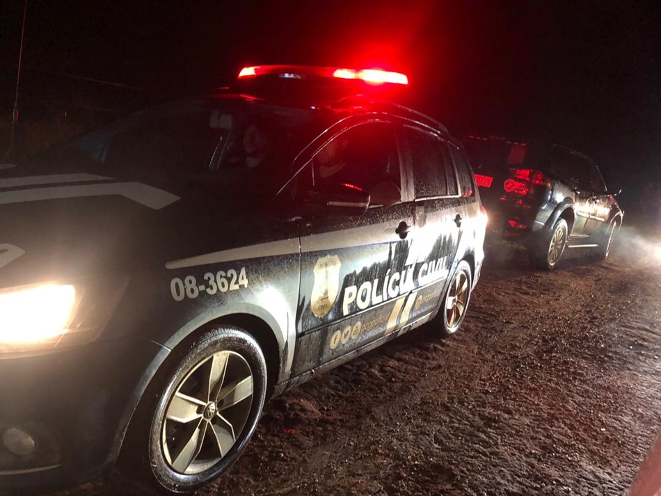 Corpo foi encontrado queimado e enterrado em matagal