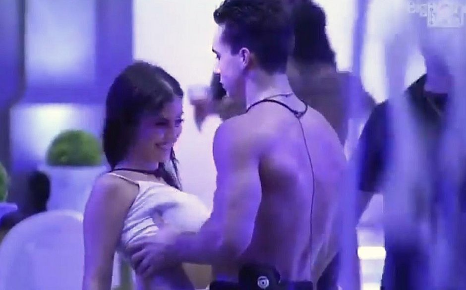 BBB 20: Polícia Civil entrega intimação para Petrix na Globo e brother poderá deixar a casa