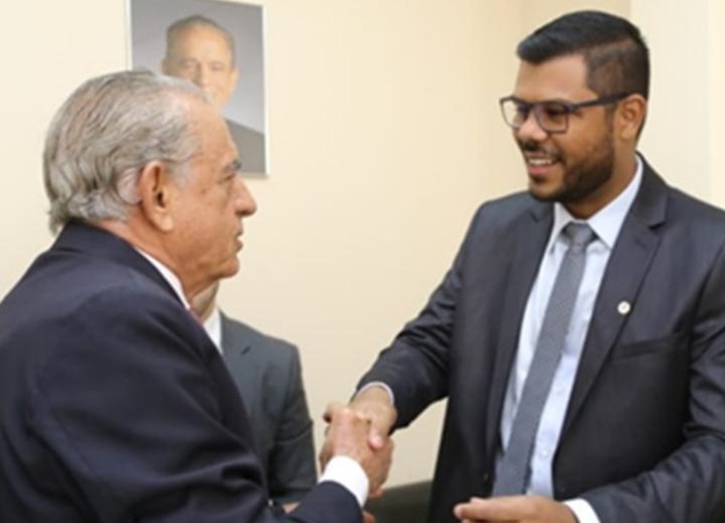 Reajuste para professores municipais foi costurado pelo Sindigoiânia