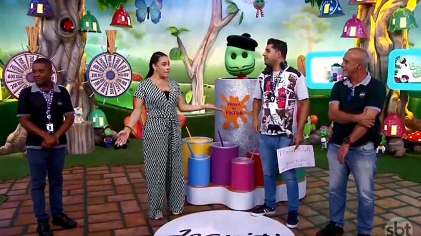 Silvia Abravanel critica equipe ao vivo: 'ficaram que nem idiotas?'