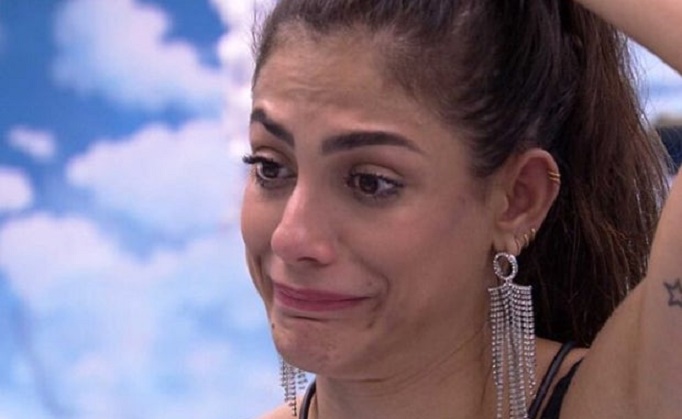 BBB 20: Mari cobra satisfação sobre emoji e Babu diz para ela "encher o saco de outro"