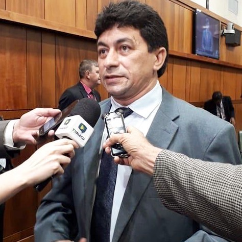 “Estado laico, mas que não é ateu”, diz deputado sobre criação de frente católica