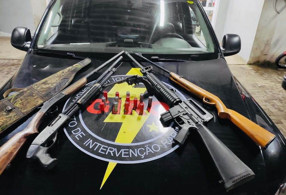 Homem é preso suspeito de comércio ilegal de armas
