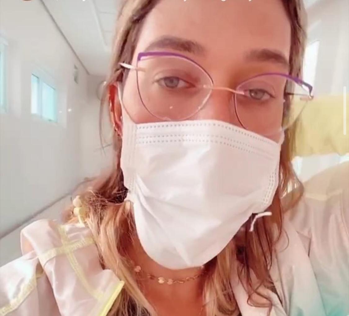 Gabriela Pugliesi faz exame para coronavírus
