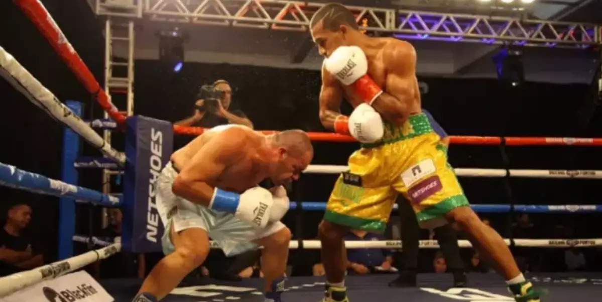 Esquiva Falcão nocauteia argentino e pede chance de disputar título do CMB