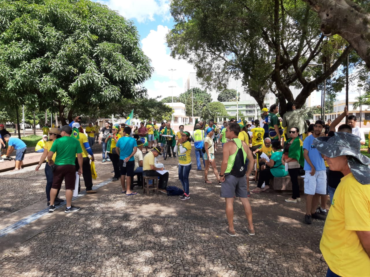 BolsonaroDay e AI-5 são destaques no Twitter