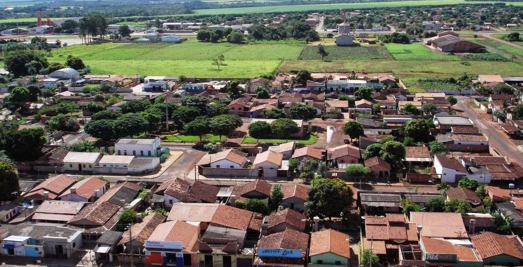 Contrariando decreto estadual de quarentena devido à pandemia de coronavírus, o prefeito de Acreúna liberou o comércio na cidade. (Imagem: Reprodução)