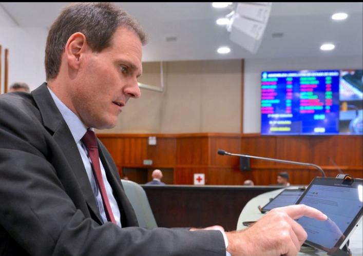 legislativos-trabalhos-Primeira sessão por chamada de vídeo da Alego será realizada nesta quarta-feira (25)