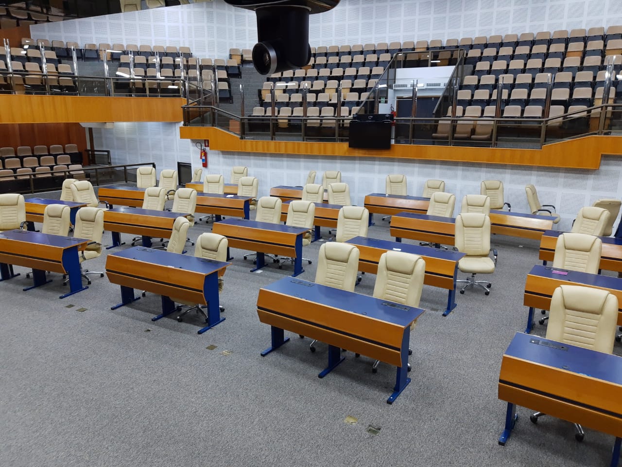 Além de Sandes, emedebistas estariam de olho na vaga de líder do governo na Câmara