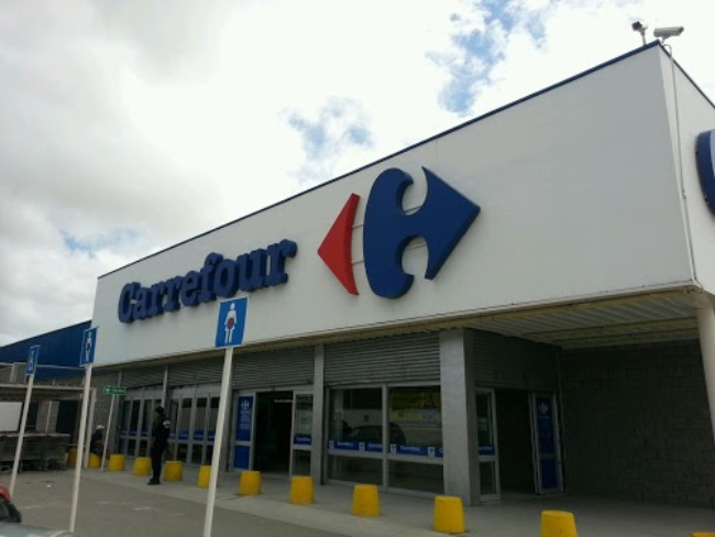 Carrefour anuncia fundo de R$ 25 milhões para combater racismo no país