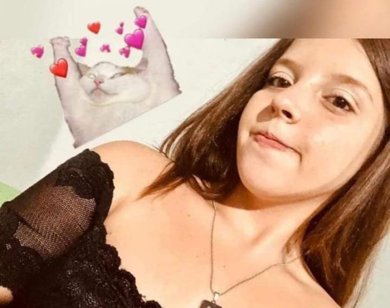 O namorado da suspeita de matar a facadas a adolescente Emanuelle de Souza Batista foi preso por suposta participação no crime em Rio Verde. (Foto: Arquivo Pessoal)