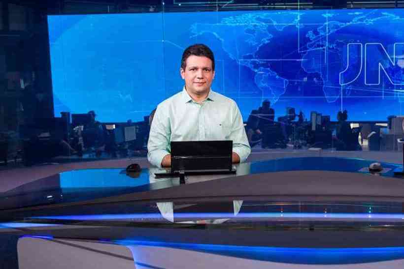 Apresentador do JN, Marcelo Magno, 37, está curado do coronavírus. Após passar 12 dias no hospital, ele recebeu alta do hospital. (Foto: reprodução)