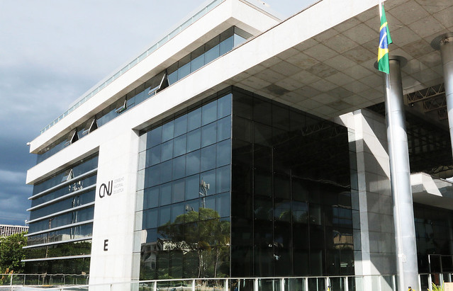 CNJ suspende prazos na Justiça e estabelece regime de plantão até 30 de abril