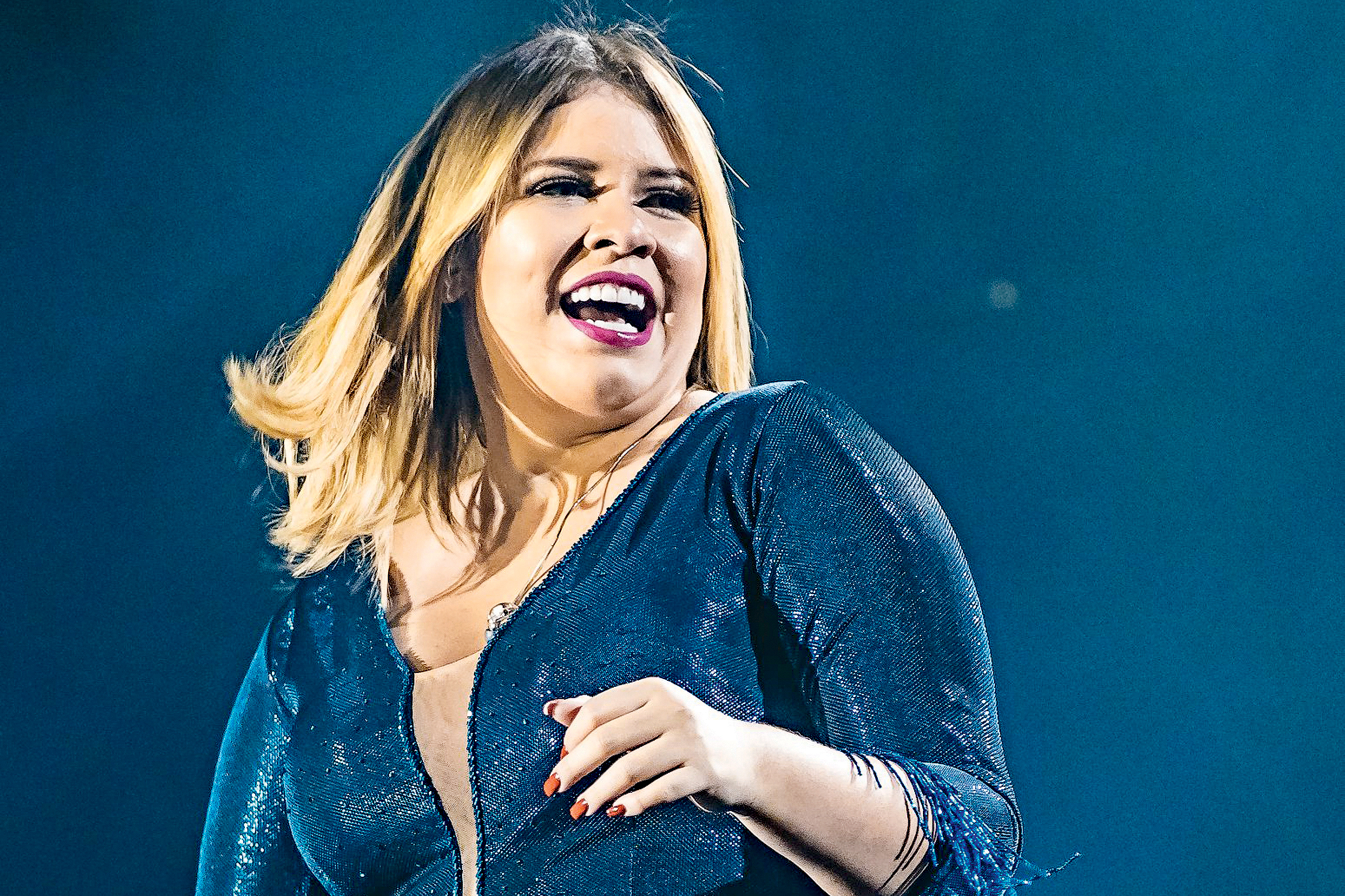 Chapecoense homenageia Marília Mendonça em mensagem