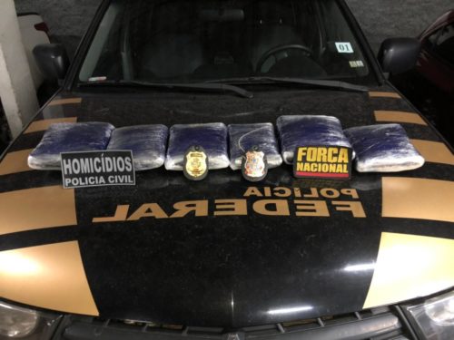 Operação conjunta apreende 10 kg de skunk no Aeroporto Santa Genoveva