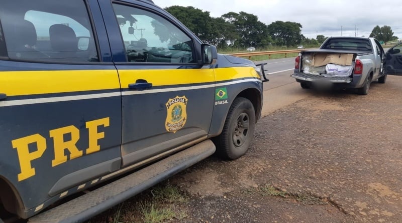 PRF apreende veículo irregular que transportava 11 pessoas e era conduzido por motorista inabilitado (Foto: Divulgação/PRF-DF)