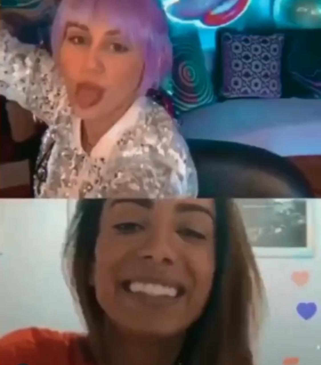 Anitta faz live com Miley Cyrus