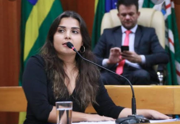 Comissão Mista tem sessão extraordinária para votar Código Tributário de Goiânia. Vereadora Sabrina Garcêz (PSD) é relatora do texto. Foto: Câmara Municipal