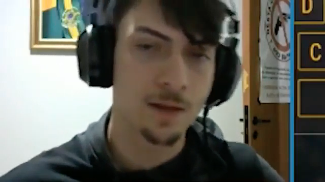 Renan Bolsonaro, filho 04 do presidente: "É só uma gripezinha". (Foto: Reprodução)