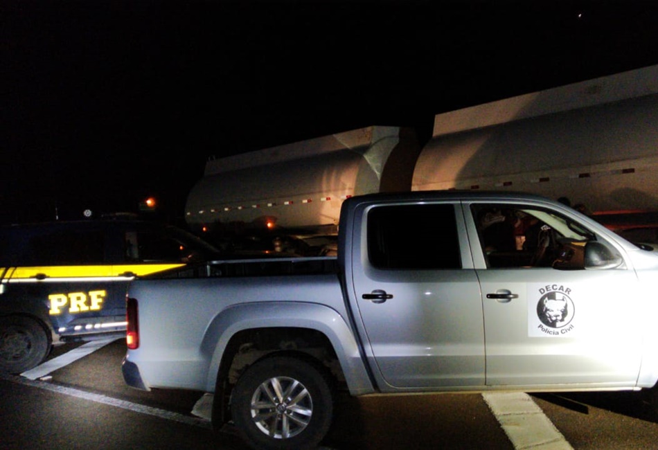 Três homens são presos suspeitos de roubo de carga de combustíveis avaliada em R$ 80 mil