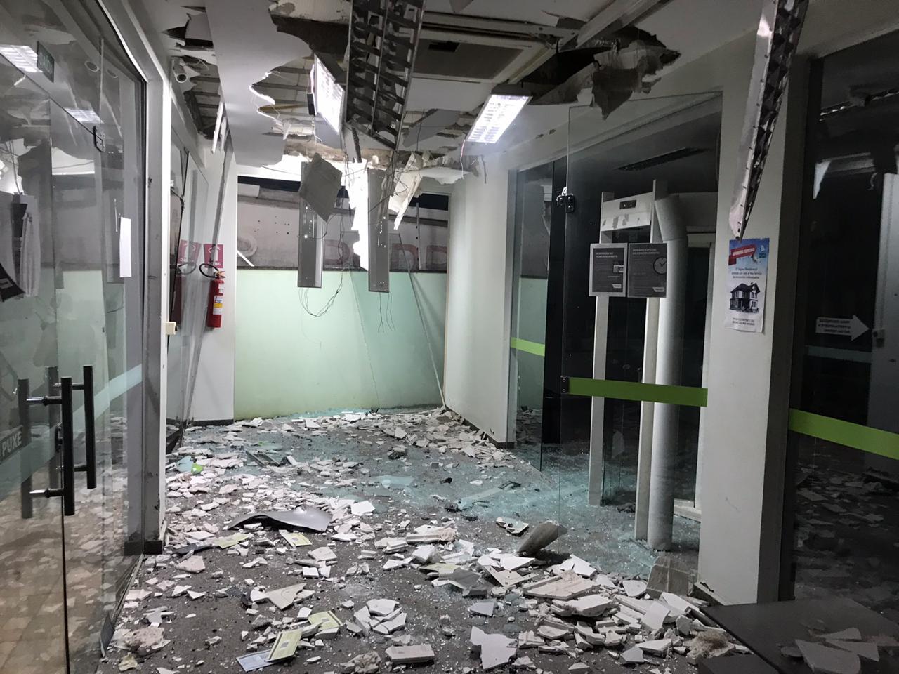A Polícia Civil (PC) tenta identificar o quinto suspeito de roubo a banco que fugiu após confronto que deixou quatro mortos em Crixás (Foto: Divulgação/PC)